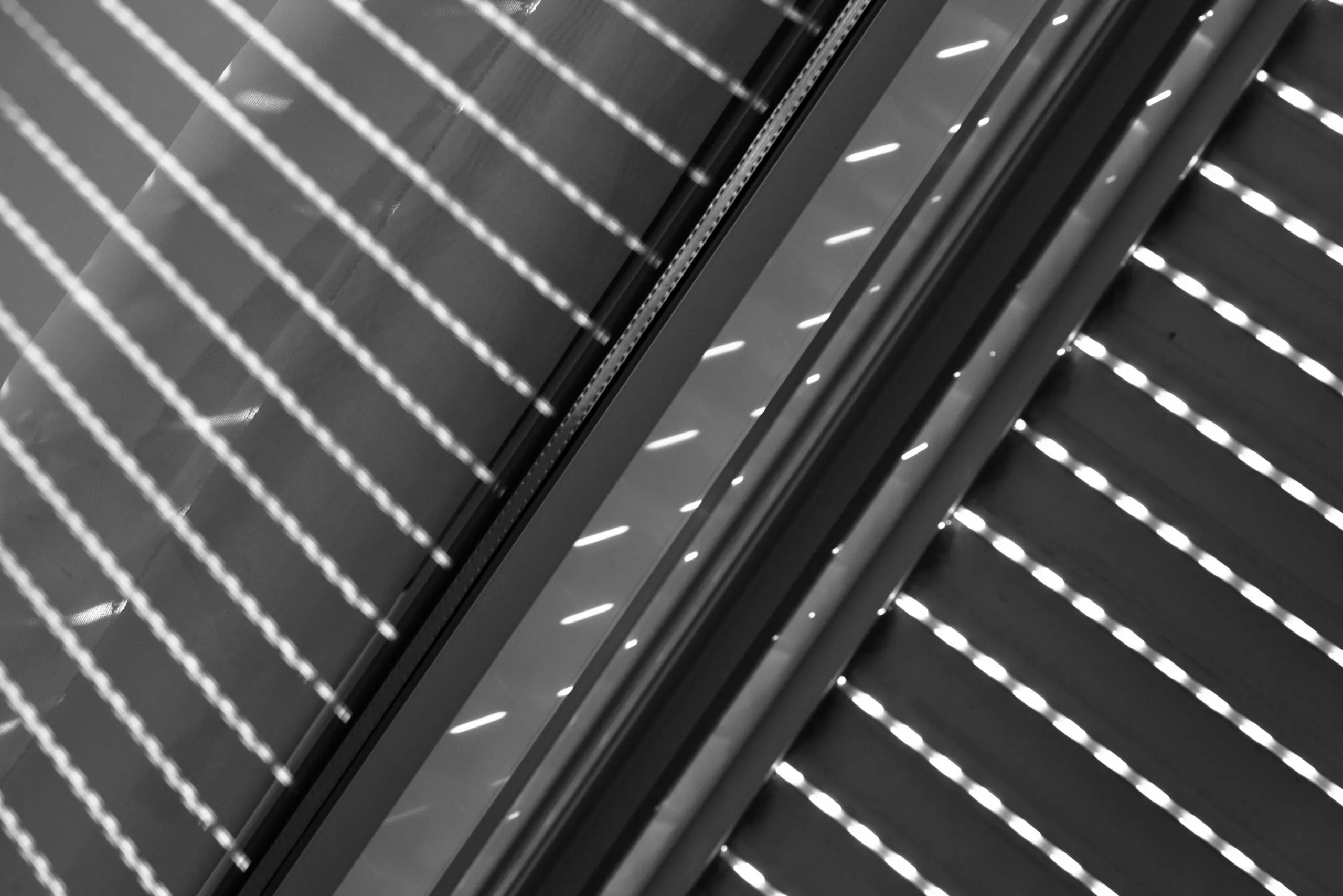 Vue rapprochée d'un volet roulant en PVC